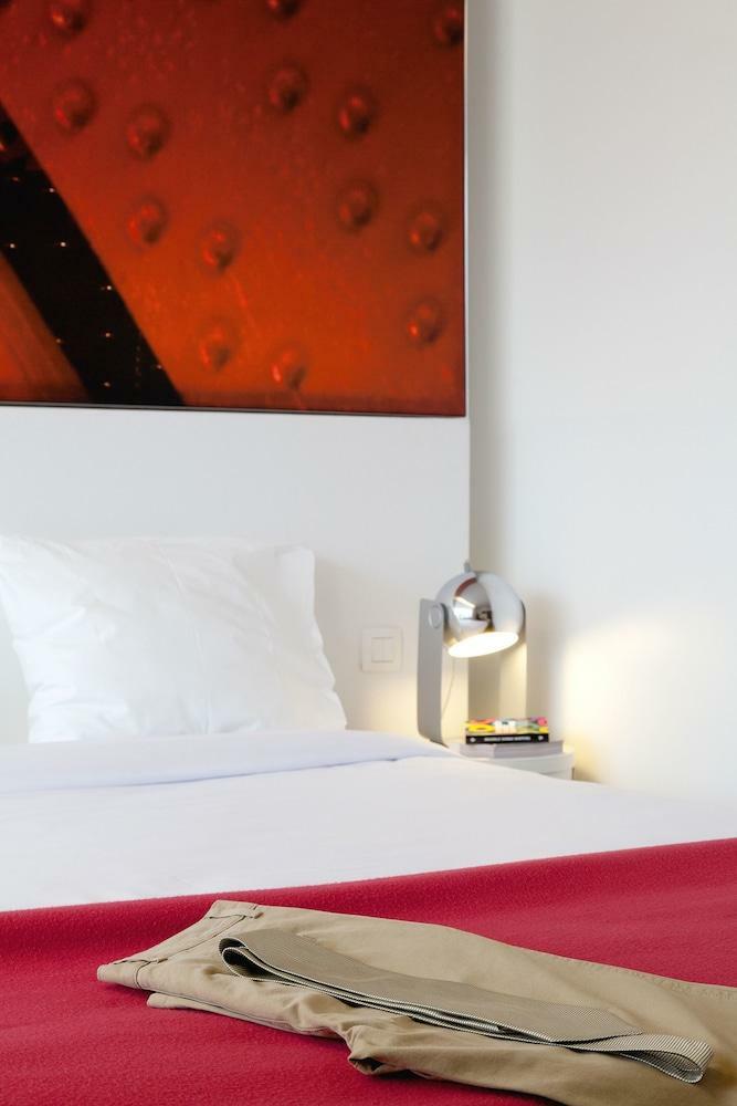 Hotel Pantone