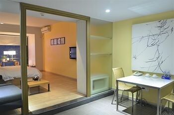 Timmy Hotel