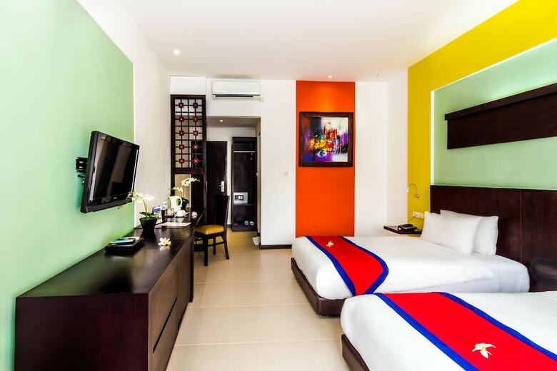 Ozz Hotel Kuta Bali