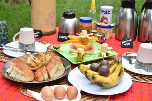 Albergue Red Rocks Rwanda - Campsite & Guesthouse