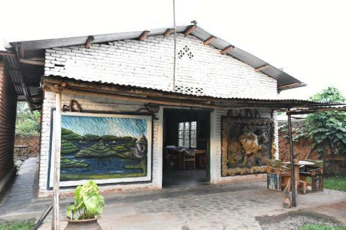 Albergue Red Rocks Rwanda - Campsite & Guesthouse