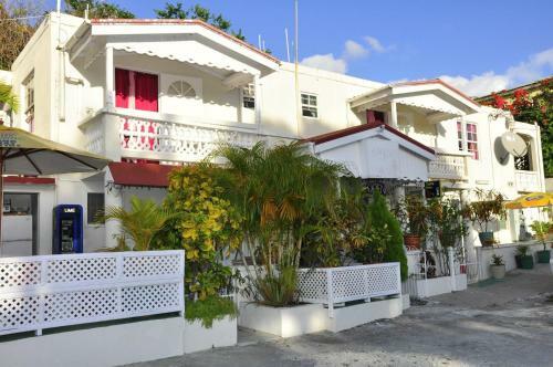 Hostal Arjan Apartments