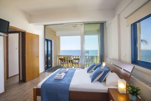 Maroni Beachfront Villa