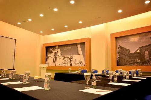 Golden Tulip Hotel & Casino
