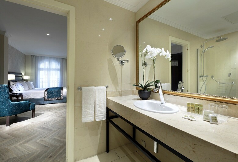 Hotel Eurostars Casa de La L�rica