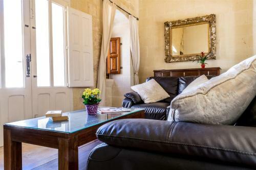 Villa Karmnu Holiday Farmhouse