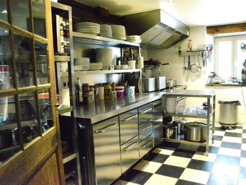 Authentic Holiday Home Located In Bievre With Jacuzzi