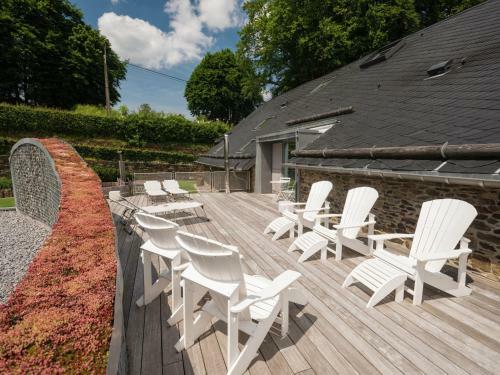 Luxurious Holiday Home With Jacuzzi In Butgenbach