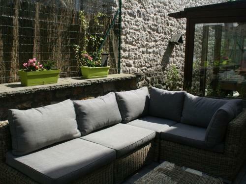 Quaint Holiday Home In Doische With Private Terrace