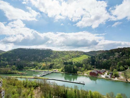 Lovely Bungalow In Waulsort With Swimming Pool