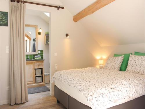 Nine-bedroom Holiday Home In Borgloon