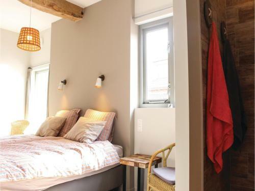 Nine-bedroom Holiday Home In Borgloon