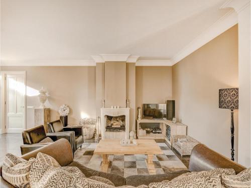 Four-bedroom Holiday Home In Neerpelt
