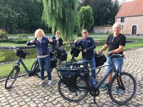 Hostal Chapeauveau B&B