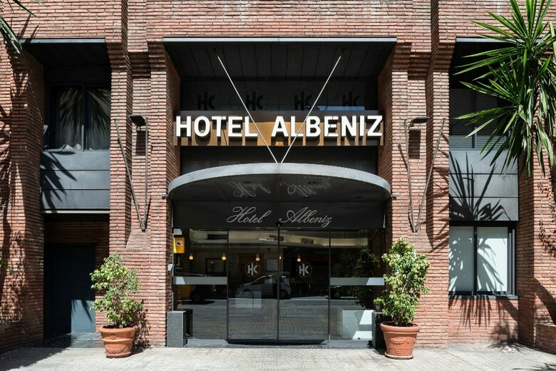 Hotel Catalonia Alb�niz