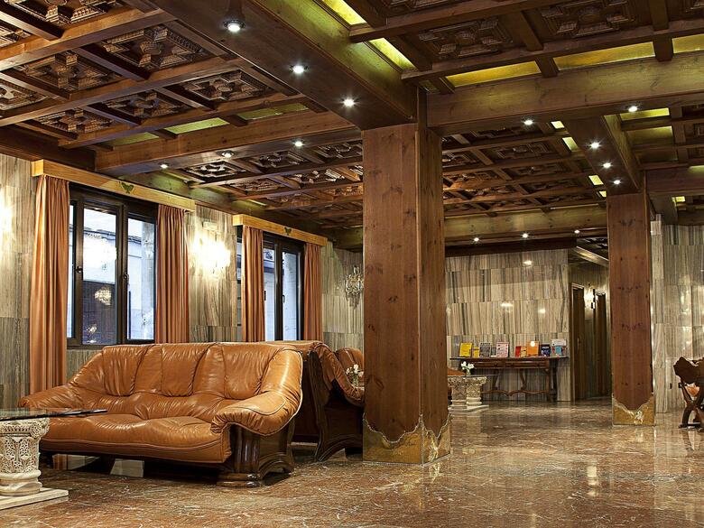 Hotel Carlos V