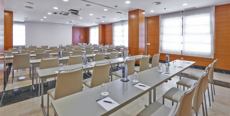 Hotel NH Valencia Las Artes