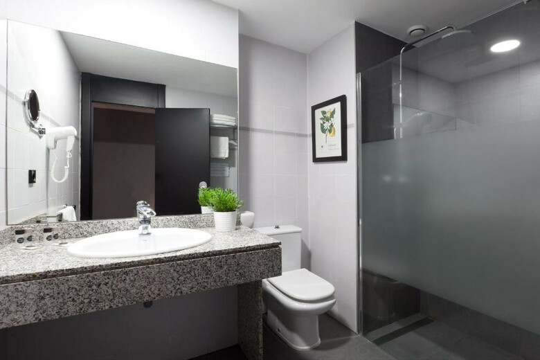 Hotel Malcom And Barret