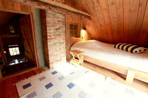 Bed & Breakfast Metsara B & B
