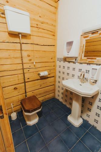 Toosikannu Holiday Centre