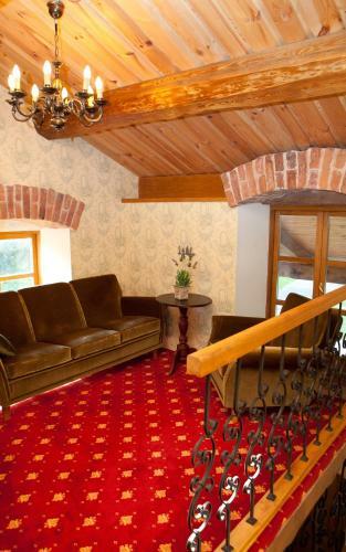 Linnumaja Guesthouse