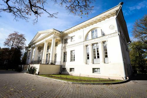 Hotel Saku M�is & Saku Manor