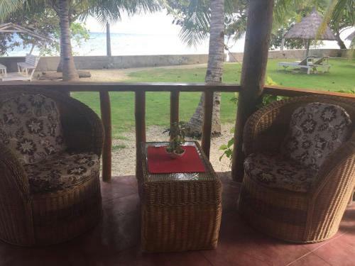 Hotel Cliff Side Beach Resort And Cottages