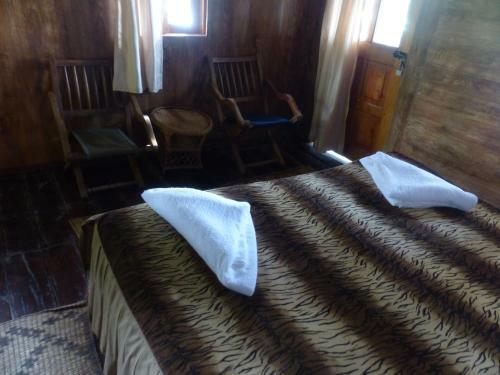 Hotel Supreme Adventure Park Bunyonyi