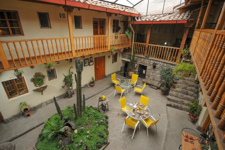 Hostal Apu Huascaran