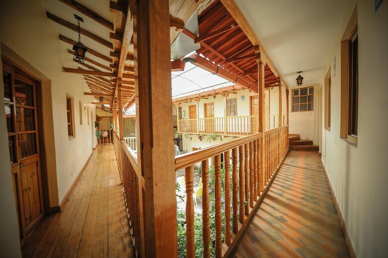 Hostal Apu Huascaran