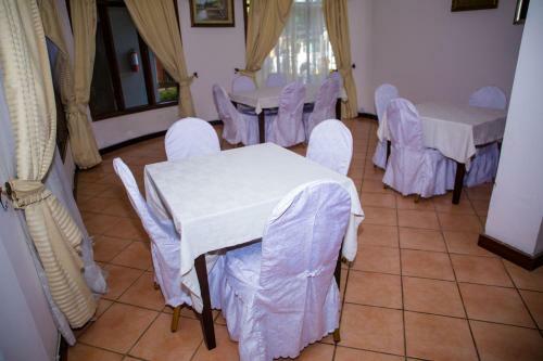 Bed & Breakfast Saadani Tourist Center - Hostel