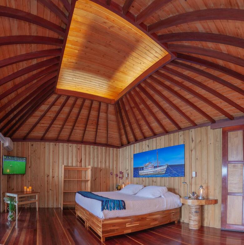 Hotel Punta Faro