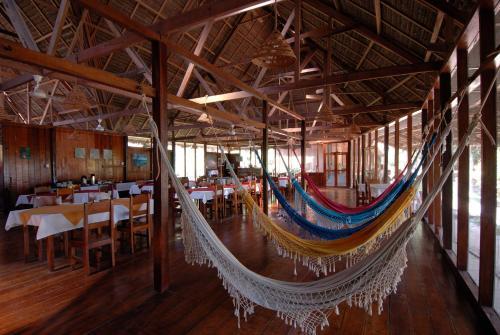 Albergue Sandoval Lake Lodge