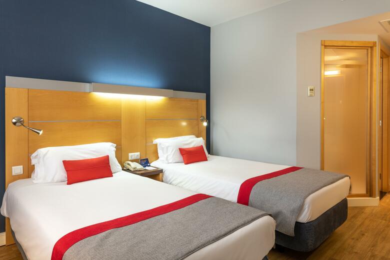 Holiday Inn Express Lisbon - Oeiras, An Ihg Hotel