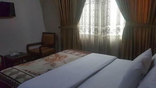 Midtown Hotel