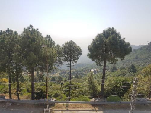 Pir Sohawa Hotel