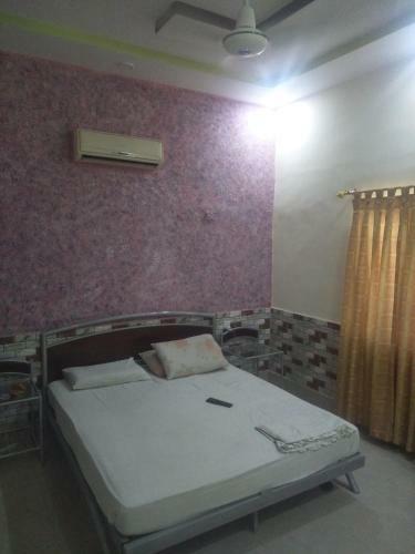 Hostal Rehaish Inn