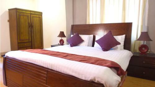 Hotel The Grand @ Gharial