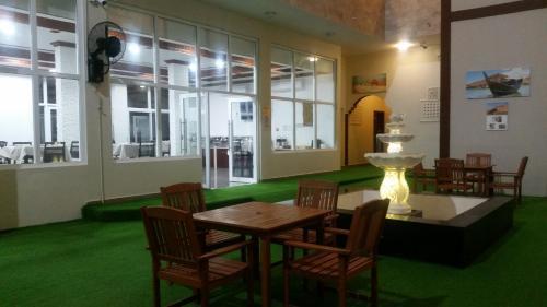Sur Bandar Al Ayjah Hotel Apartments