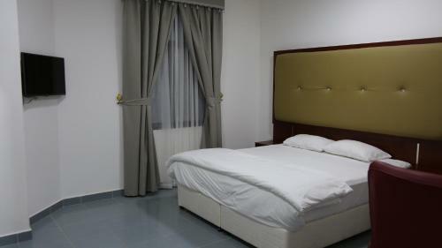 Discovery Hotel Apartments