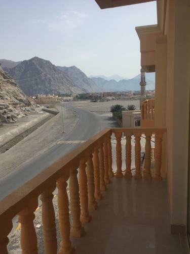 Kamzar Beach Furnished Apartments