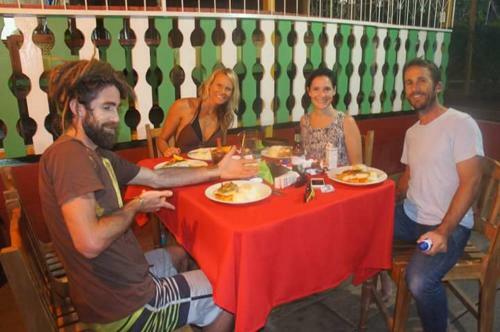 Hotel Alojamiento Rio Sabalo, Chocano