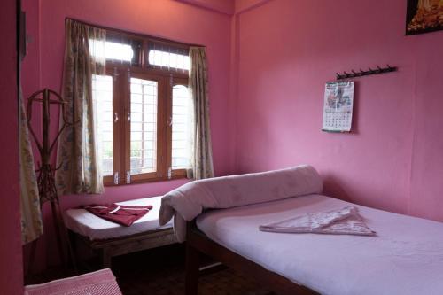Hostal Ram Home Stay