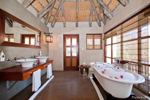 Lodge Divava Okavango Resort & Spa