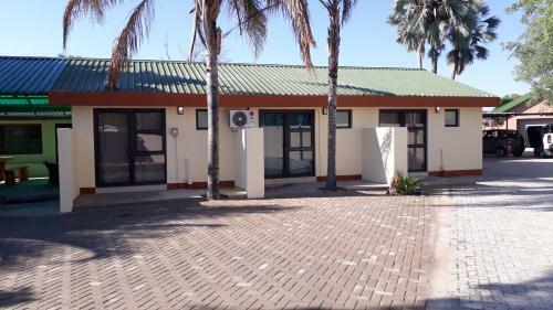 Hostal Ry Courtyard