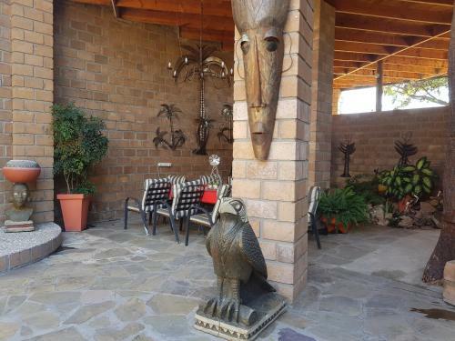 Oshandira Lodge