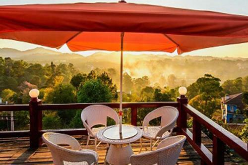 Hill Top Villa Hotel