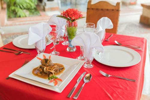 Hotel Port�n Del Sol