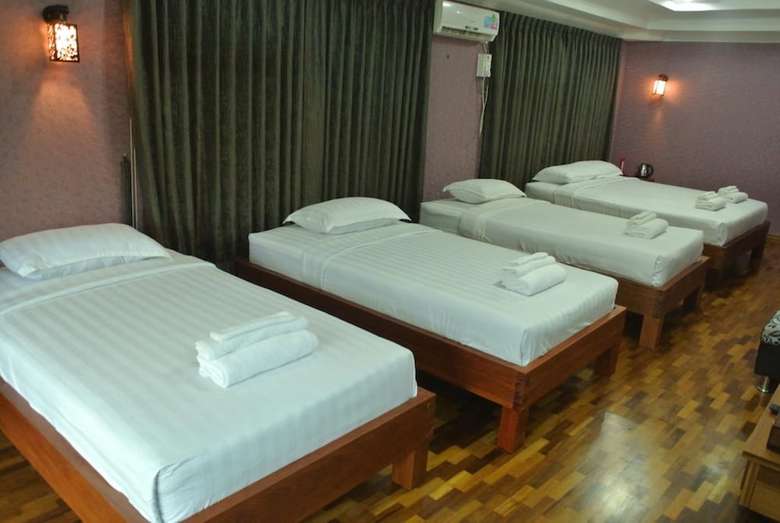 Yaewaddy Motel