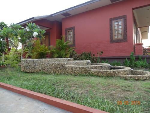 Gracious Bagan Hotel